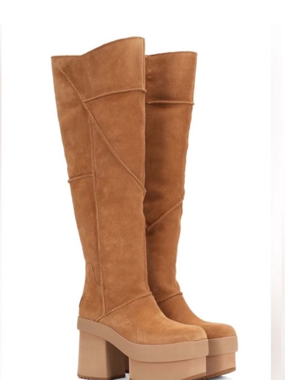 Ugg New Heights
Platform Extras
Sheepskin/Suede
Fall/Winter Boots
Size 6 Women